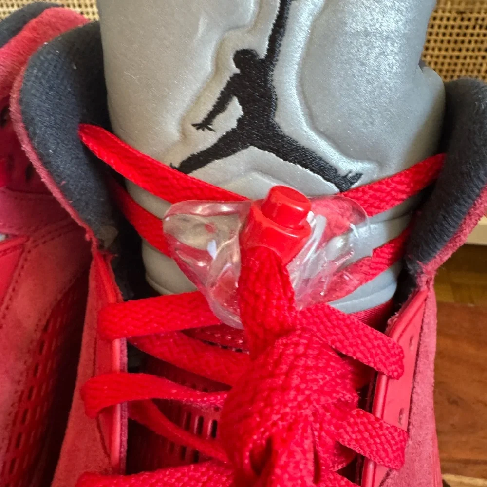 5’s Jordan Red Suede Men’s 13 - Picture 6 of 15